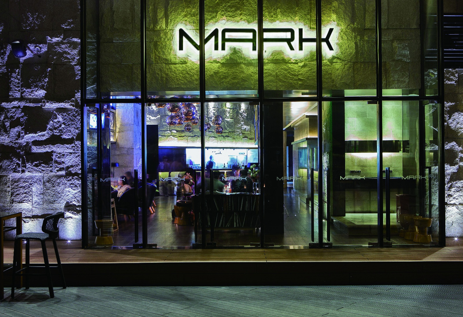 康城酒吧名仕会酒吧