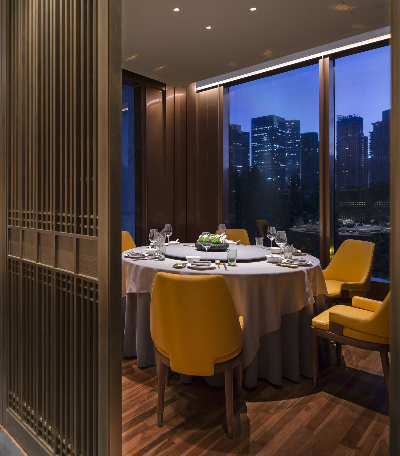 对话传统与当代,新荣记上海bfc外滩店