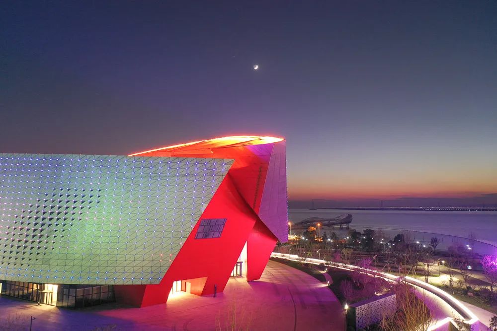 苏州新地标落成飘带般的一体化幕墙设计太惊艳包赞巴克