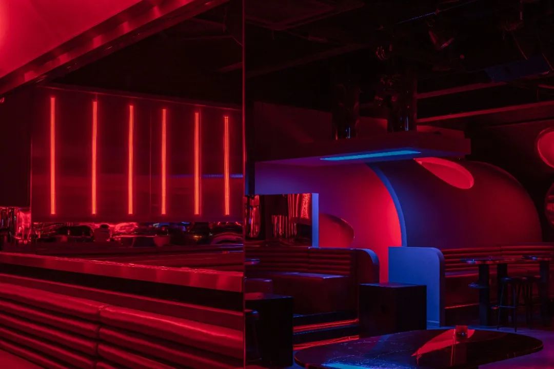 夜猫子的家 - owl club | 间禾设计9700发布时间:2021-03-16标签:酒吧