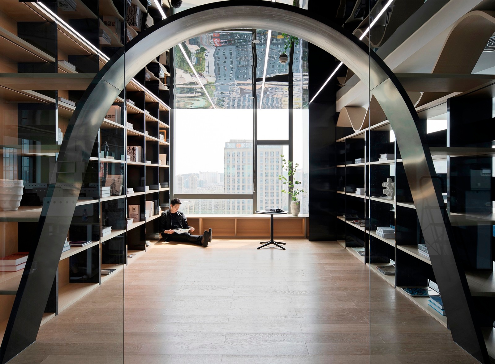 芮迪设计极简留白打造轻盈通透的活力空间