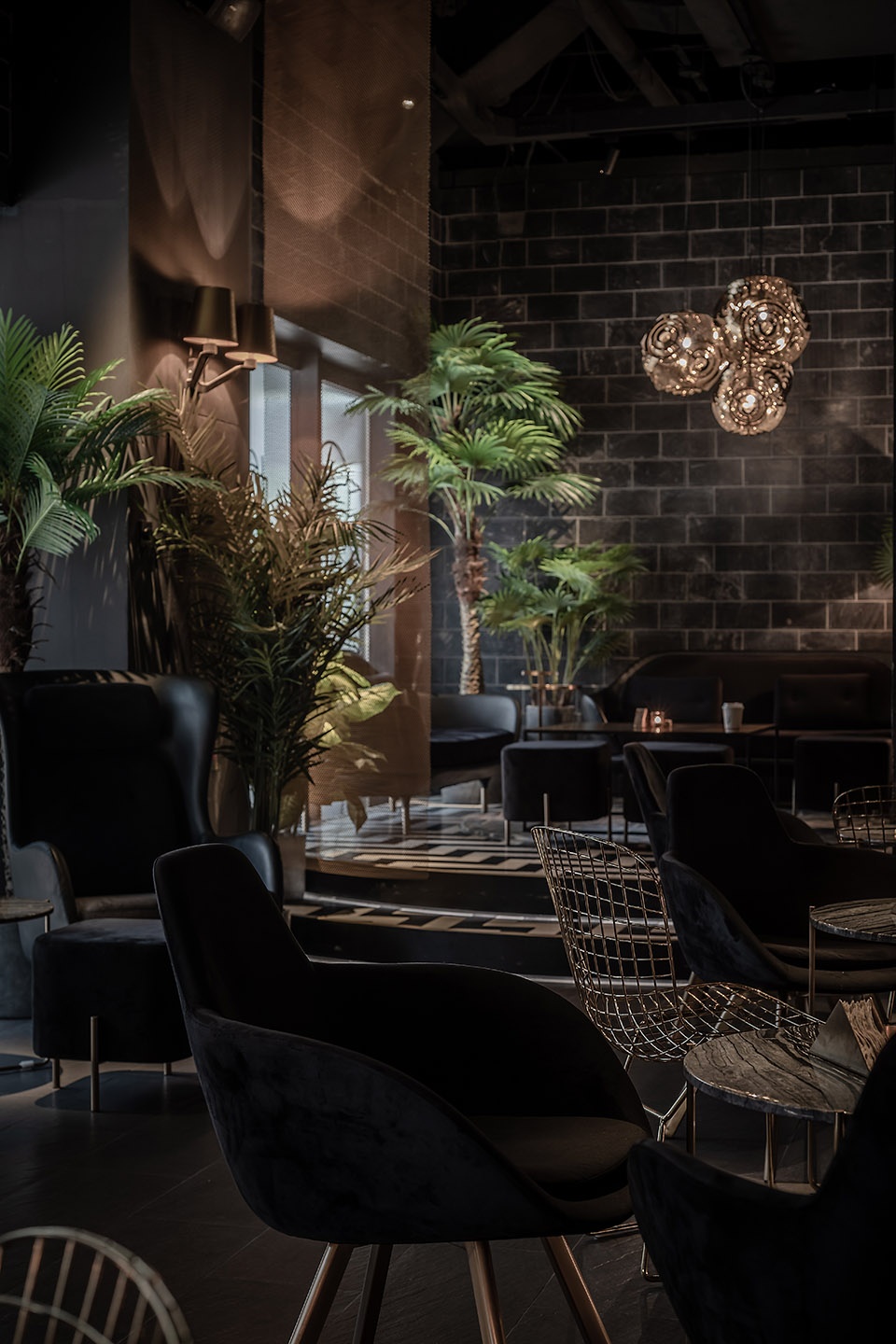 暗色系个性pluto酒吧 | 三厘社