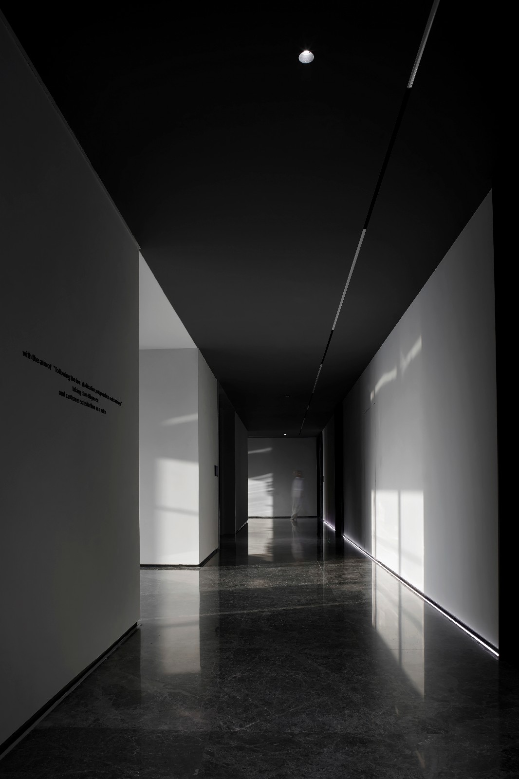 黑白灰理性设计,感知光影下的极简克制! | 汉格设计