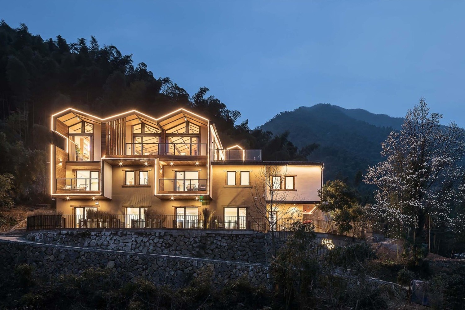 600㎡杭州戴家山倚云山舍8号民宿简然建筑